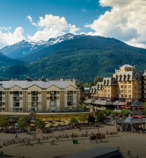 rocky mountaineer golden circle whistler holiday